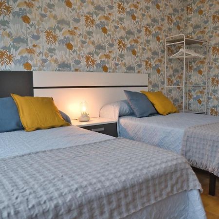 La Villa De Lore, Piso Completo Apto 6 Personas Con Garaje 阿维莱斯 外观 照片