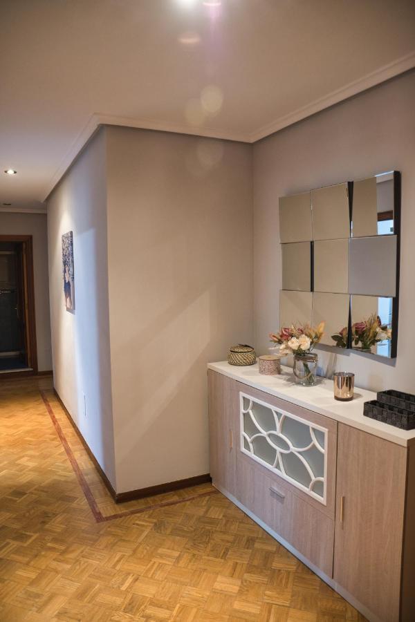 La Villa De Lore, Piso Completo Apto 6 Personas Con Garaje 阿维莱斯 外观 照片